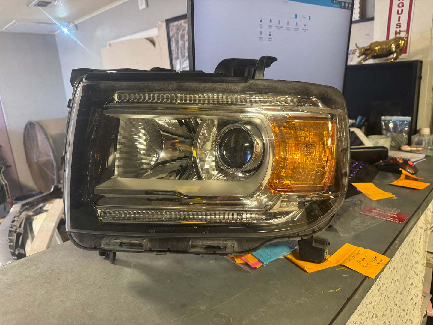 2015-2020 gmc canyon headlight LH driver side