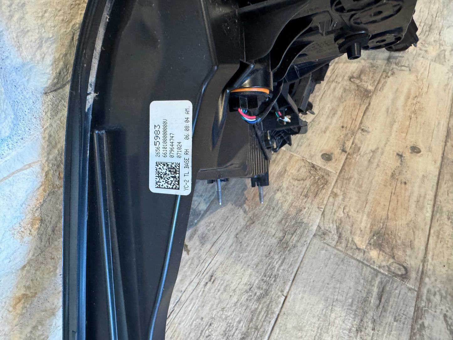 2024 CHEVY TRAVERSE TAILIGHTS RH OEM26565983